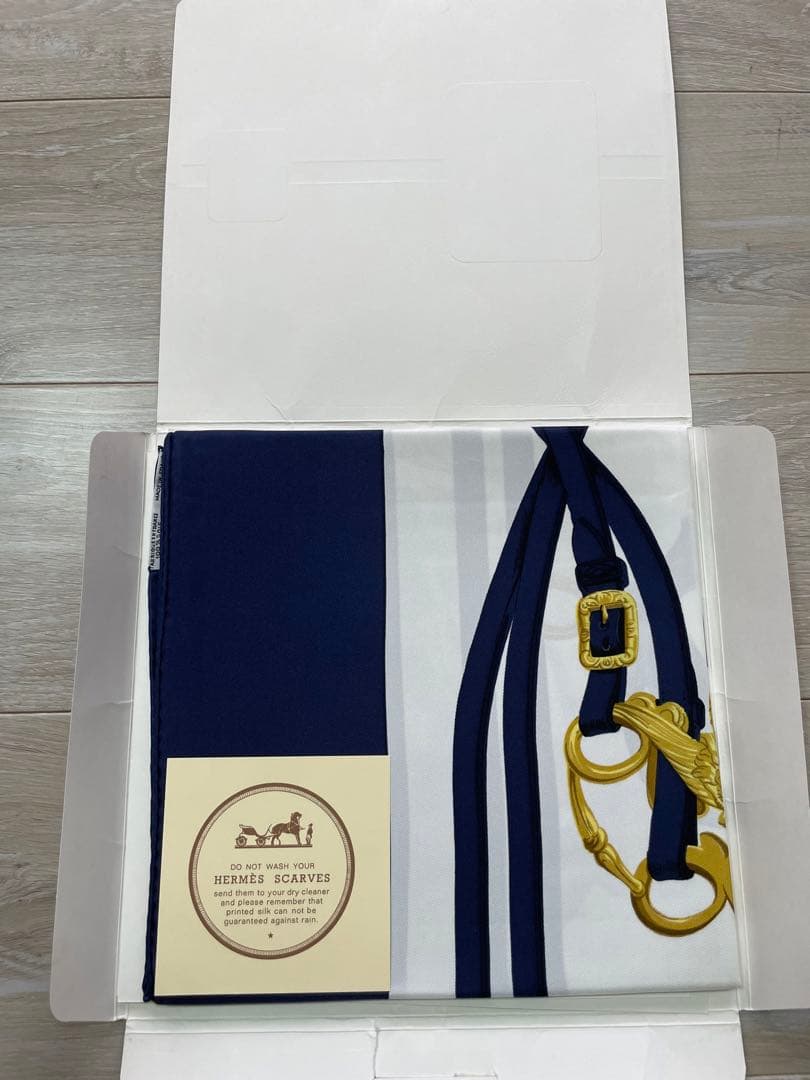 エルメス HERMES スカーフ カレ90 BRIDES de GALA