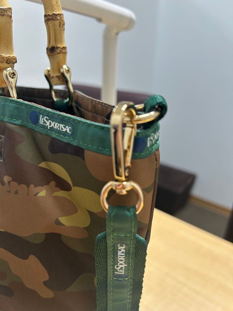 LeSportsac 迷彩柄 バンブーハンドル Sサイズ
