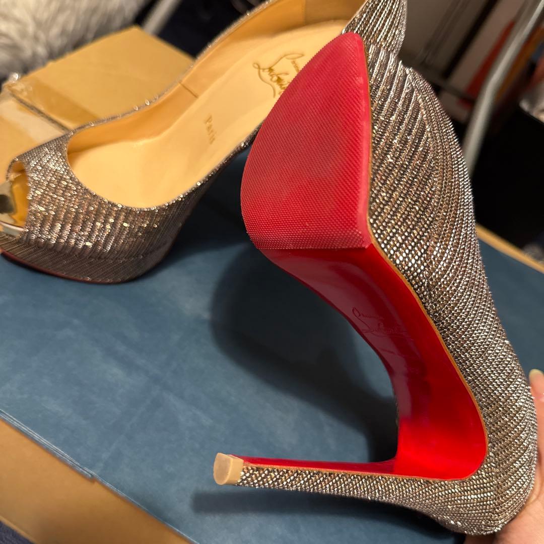 クリスチャンルブタン　キラキラ ラメ オープントゥ 美脚ヒール