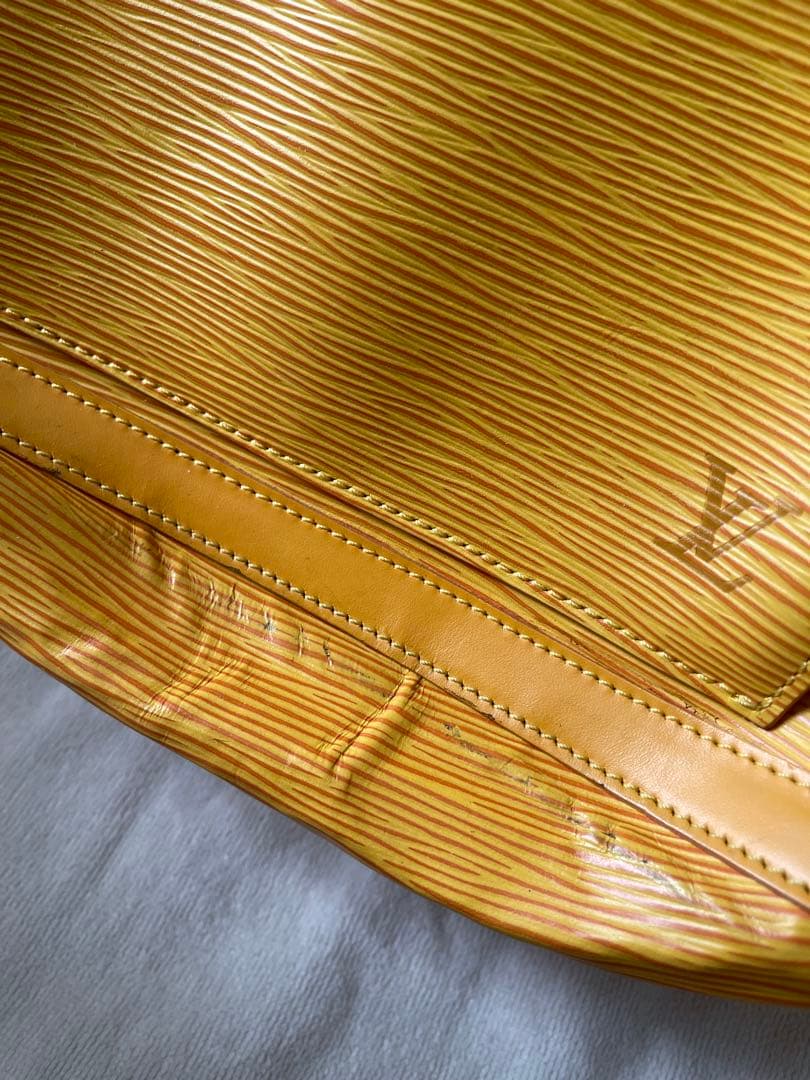 希少Louis Vuitton イエローオレンジ リュック
