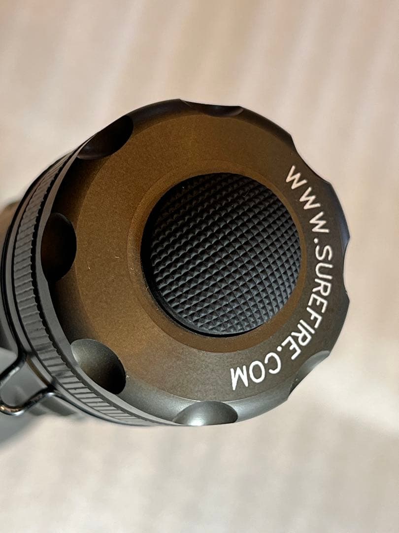 【再々値下げ】SureFire M6LT-B Guardian フラッシュライト