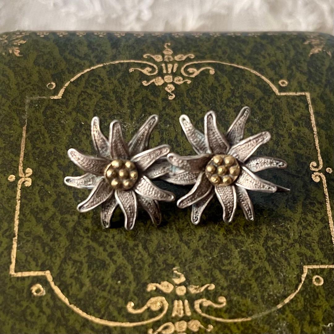 純銀製エーデルワイスブローチ&白蝶貝ブローチ　フランスアンティークヴィンテージ