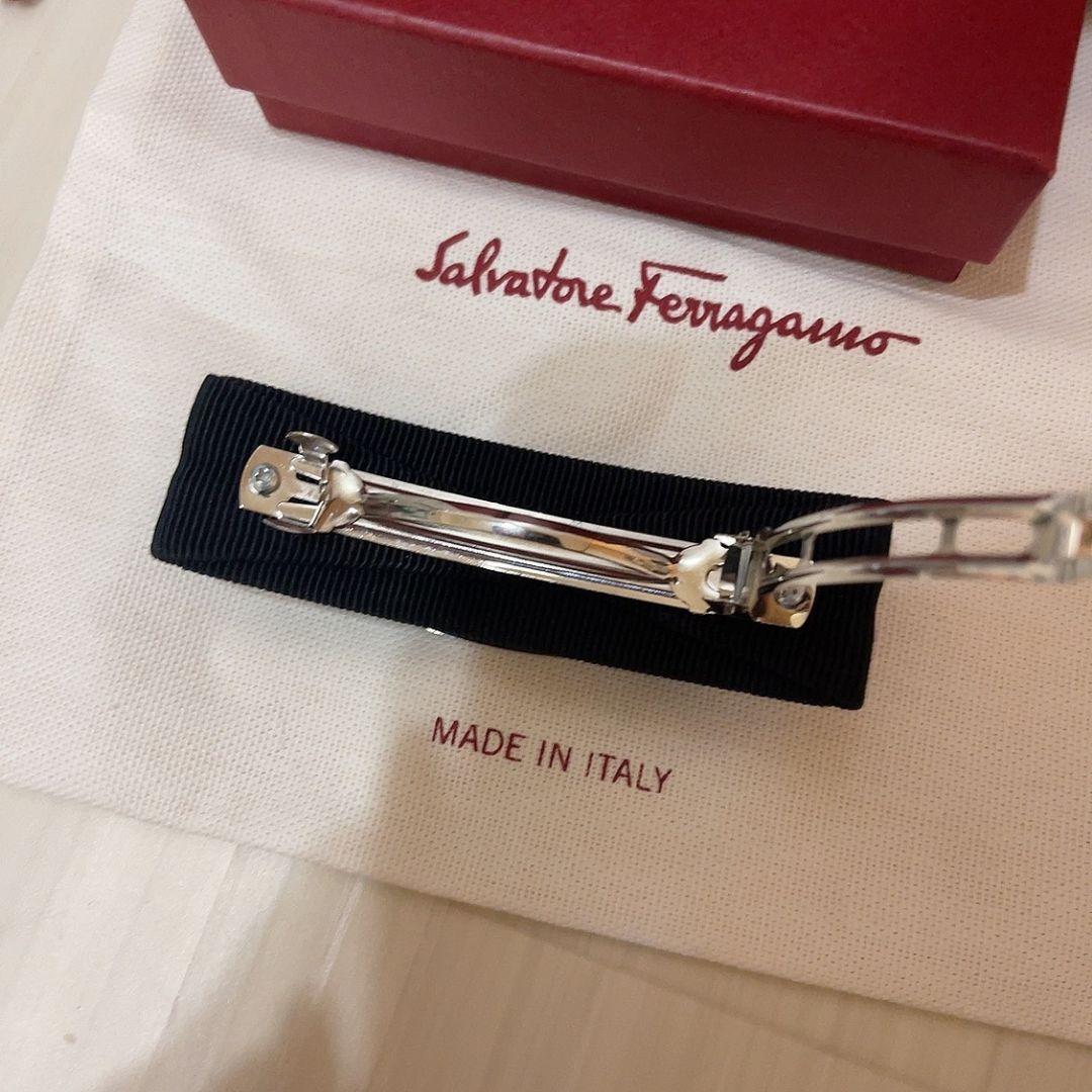 FERRAGAMO　フェラガモ　バレッタ　ビジュー　ヘアアクセサリー
