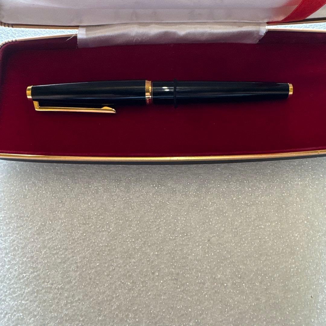 PILOT 万年筆 黒