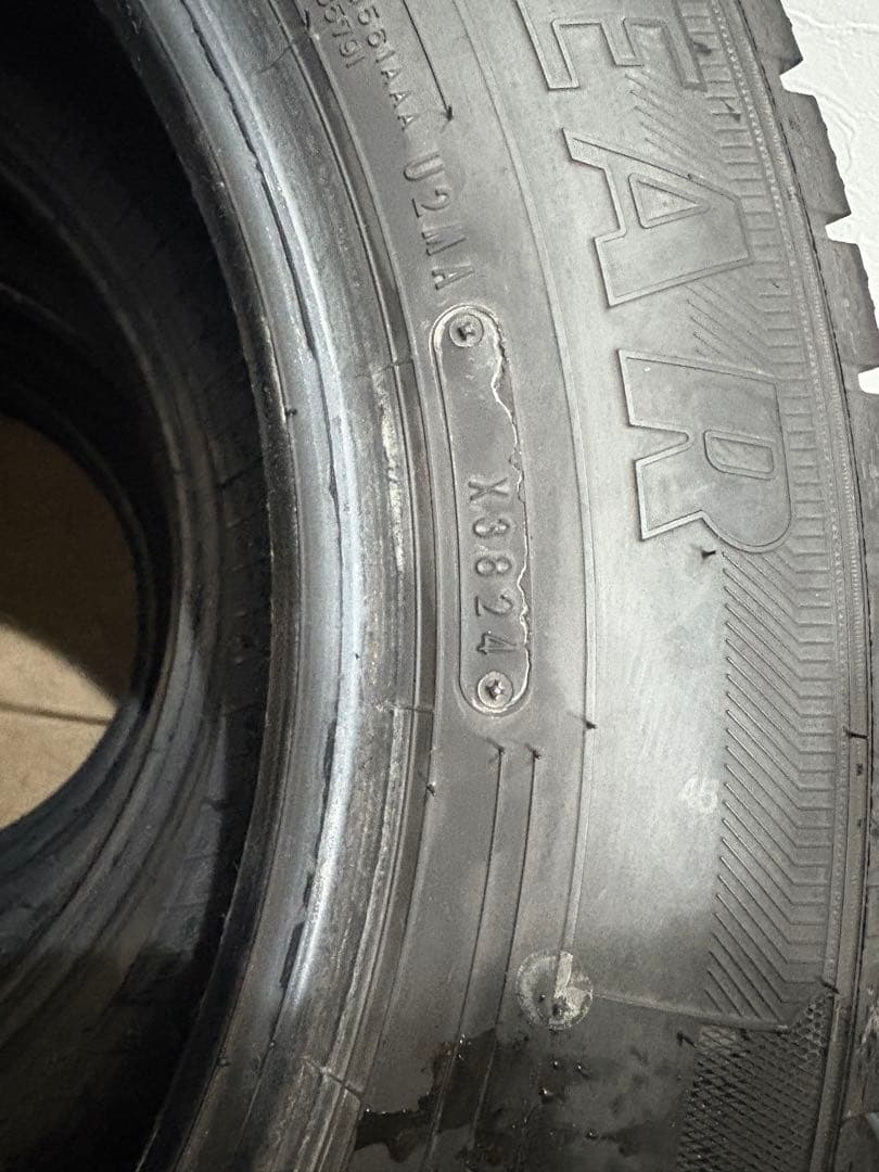 ICE NAVI 7 スタッドレスタイヤ 205/65R16 4本セット2024