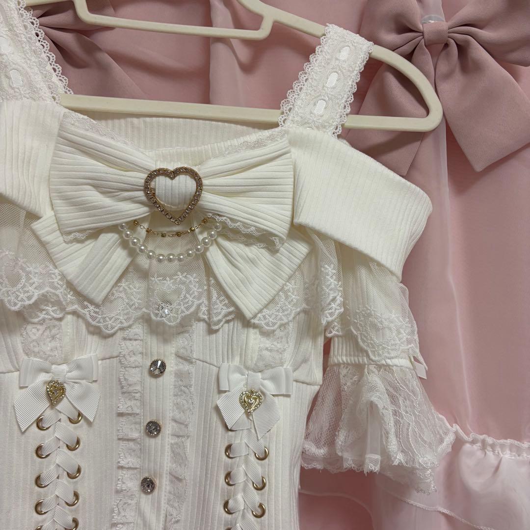 美品♡リズリサ♡サイドリボンリブカットトップス♡ピンク♡