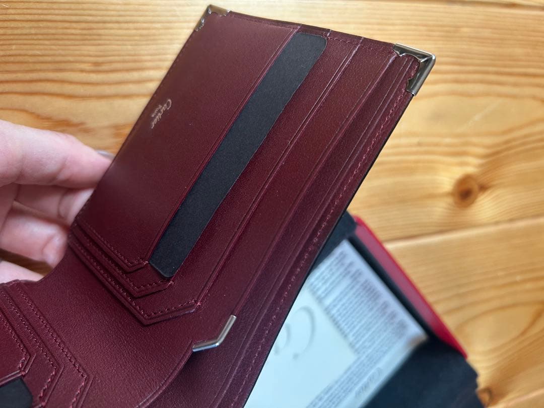 【美品】Cartier ブラックレザー 二つ折り財布