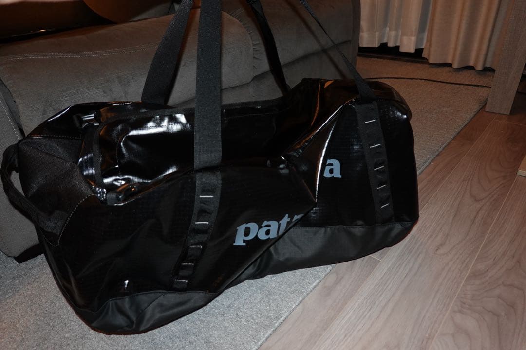 ヨ*ー様 patagonia⭐️Black hole duffel 70L⭐️新