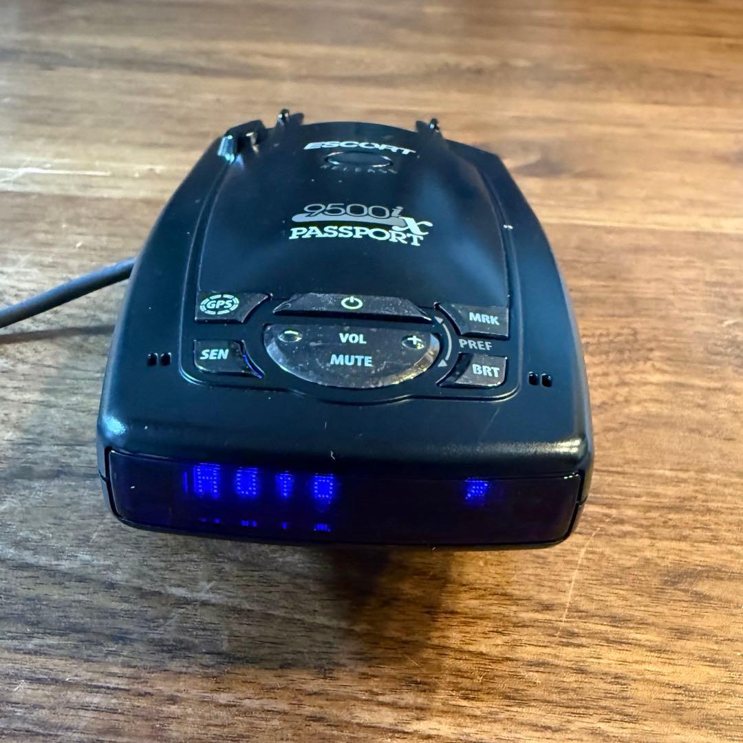 ESCORT 9500ix PASSPORT レーダー探知機　USA アメリカ製
