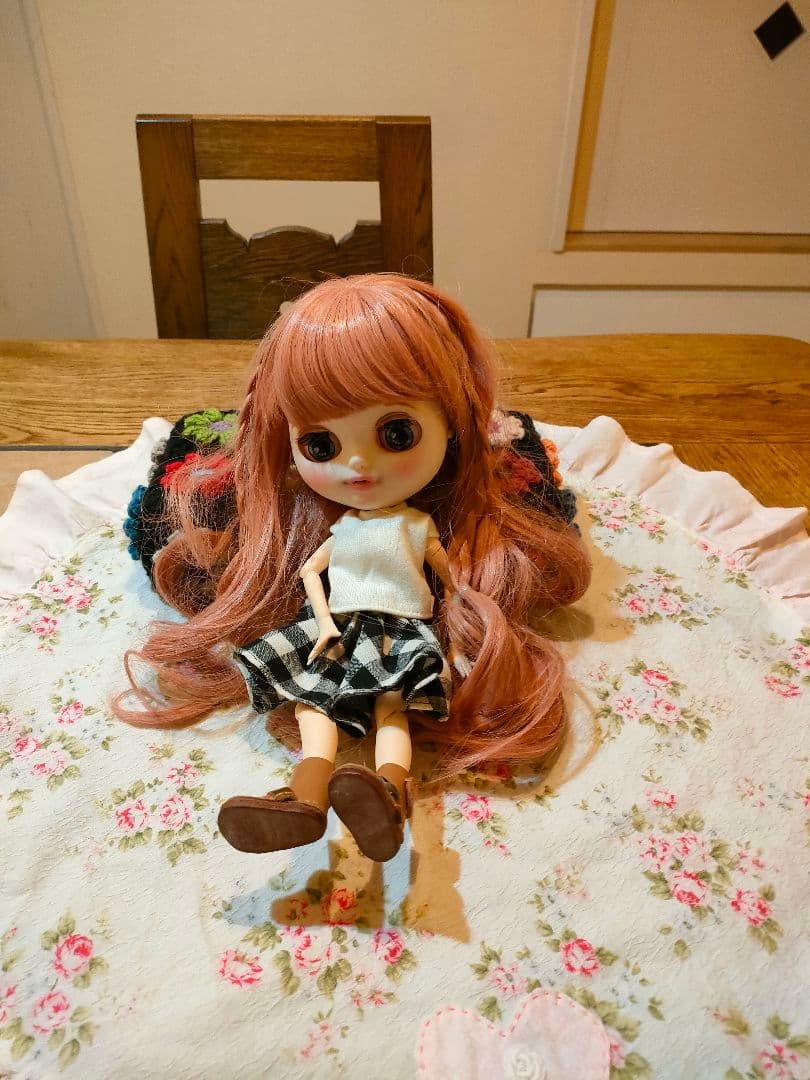 アウトフィット付きアイシードール・カスタム　亜麻色ヘアー
