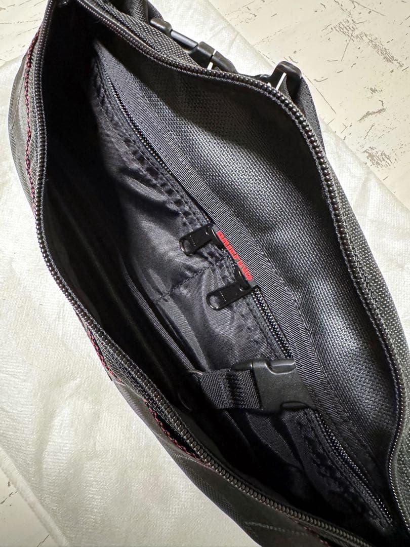 【新品】 BRIEFING slingbag bodybag