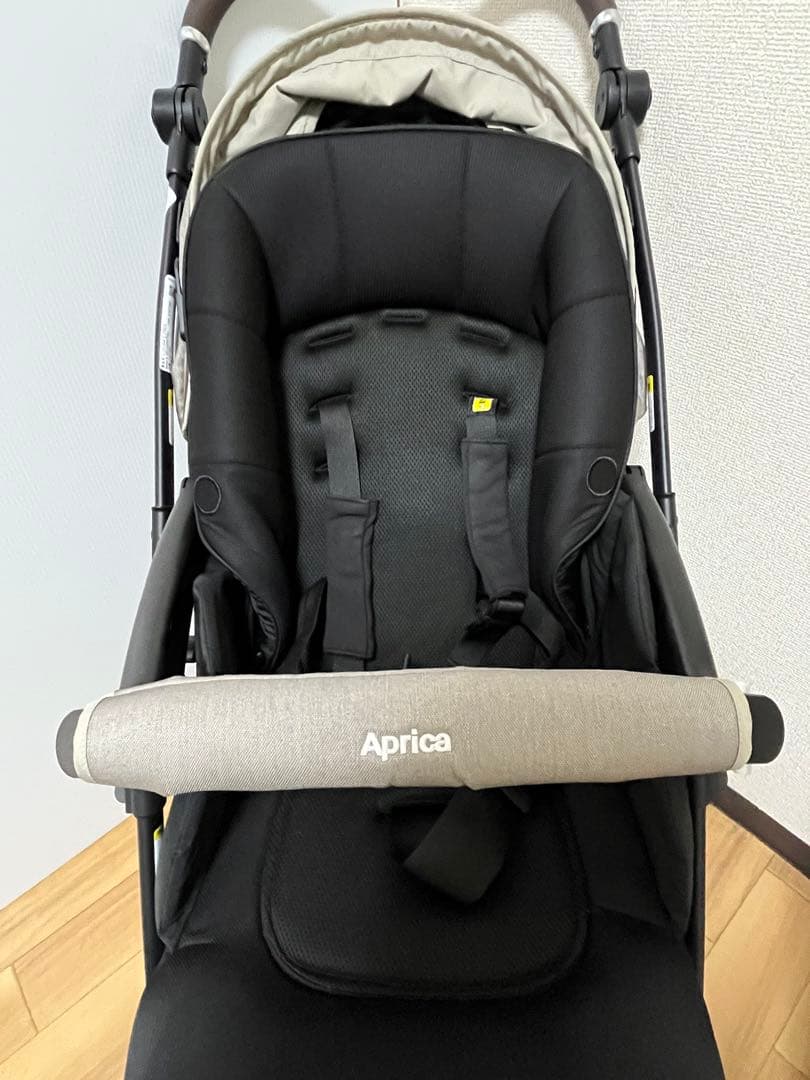値下げ！美品Aprica アップリカ　ラクーナ　クッションフリープラス