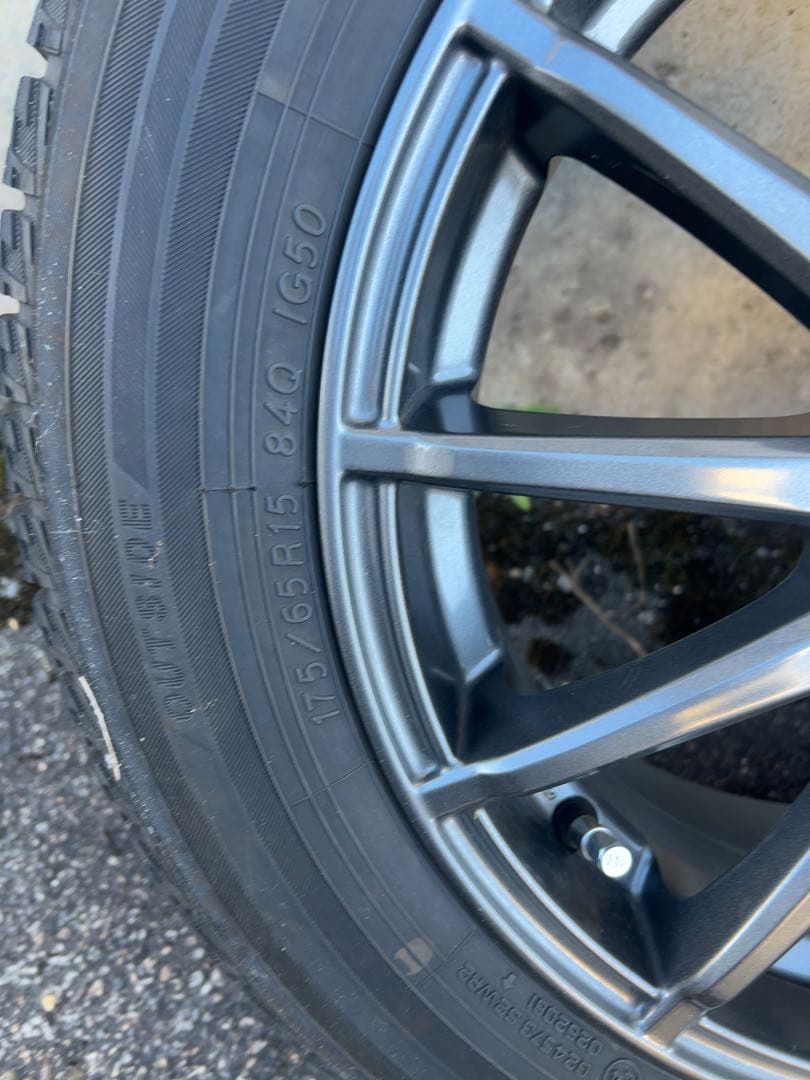 クロスビー Yokohama iceGUARD iG50 PLUS 15インチ