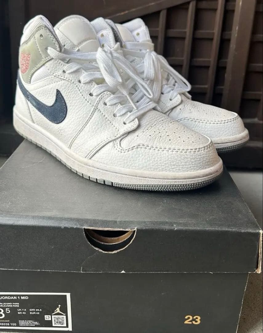 Air Jordan 1 Mid ホワイト/グレー/ネイビー26.5