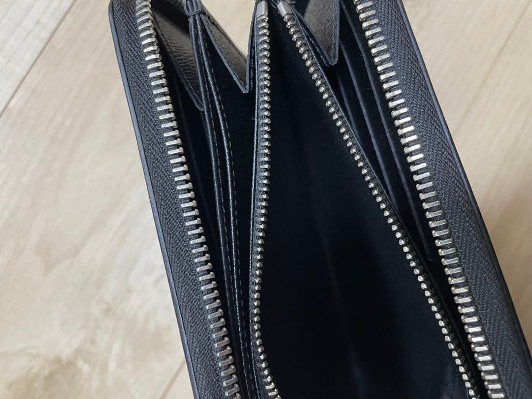 Louis Vuitton エピレザー ノワール　長財布