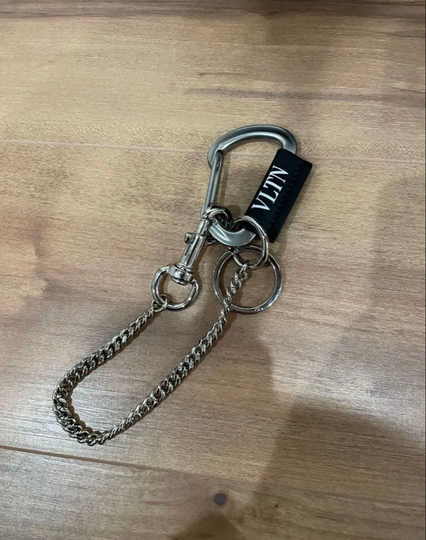 VALENTINO 人気　トートバッグ　美品　付属品全てあり　送料無料