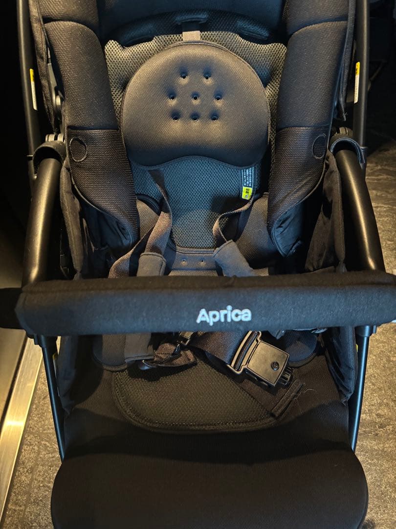Aprica ベビーカー　ラクーナクッションフリー　2024年製　レインカバー付