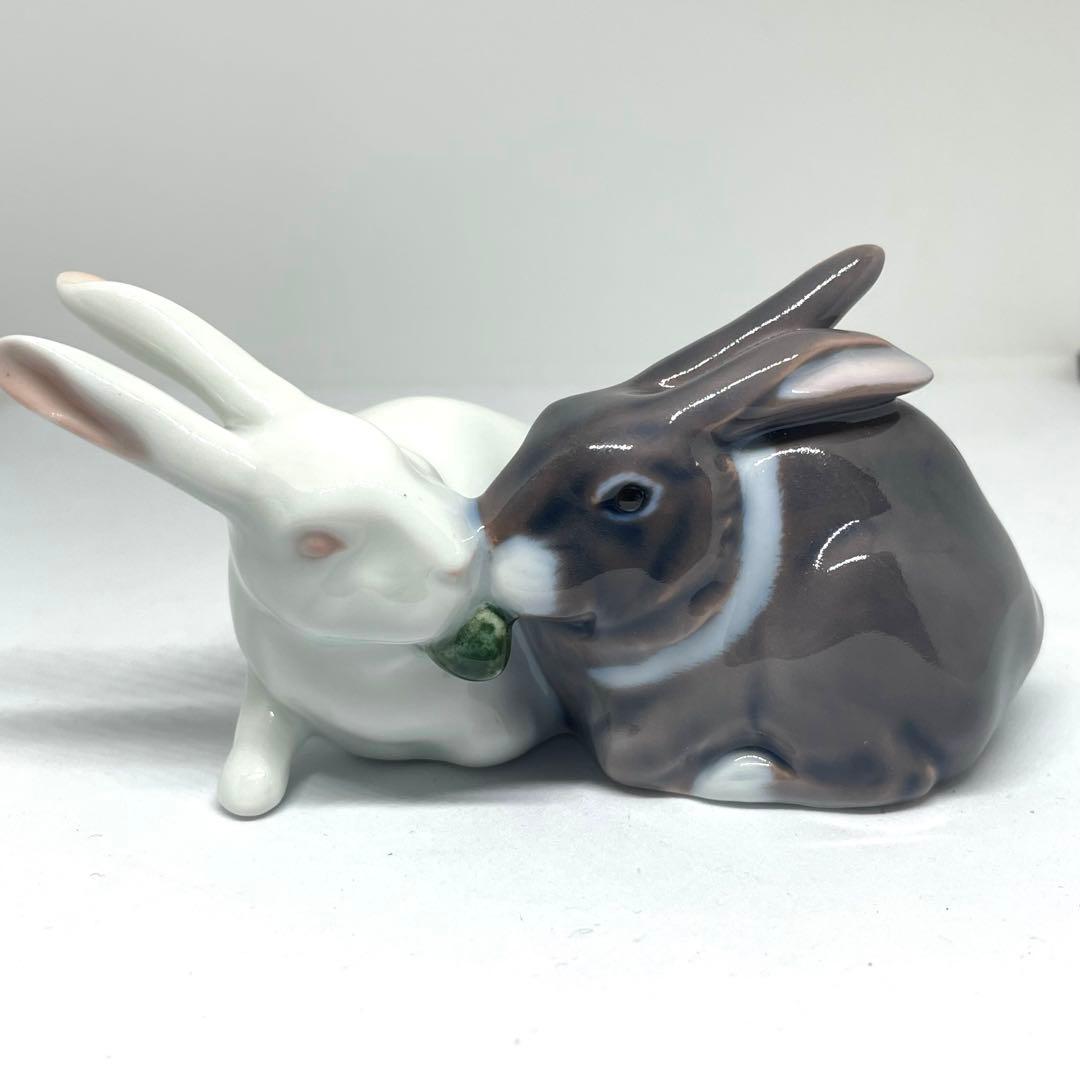 美品　2011 ロイヤルコペンハーゲン うさぎ ペア　置物　フィギュリン