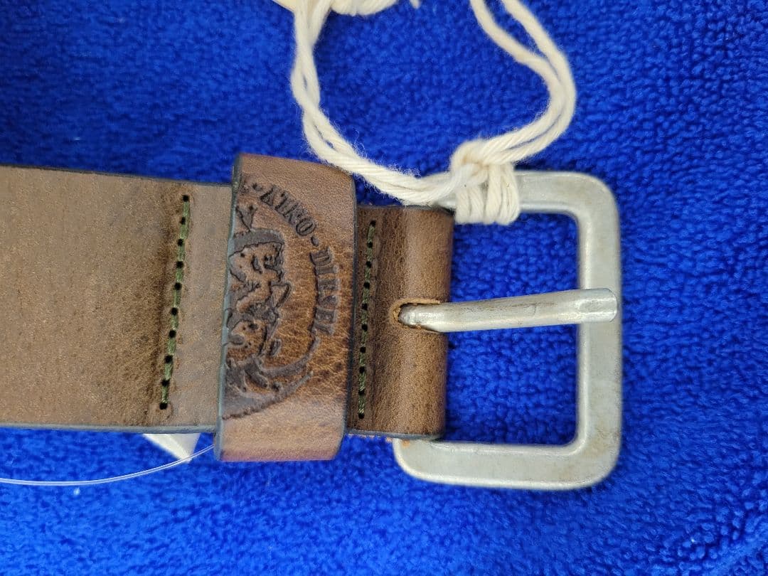 DIESEL レザーベルト　ロゴ付き