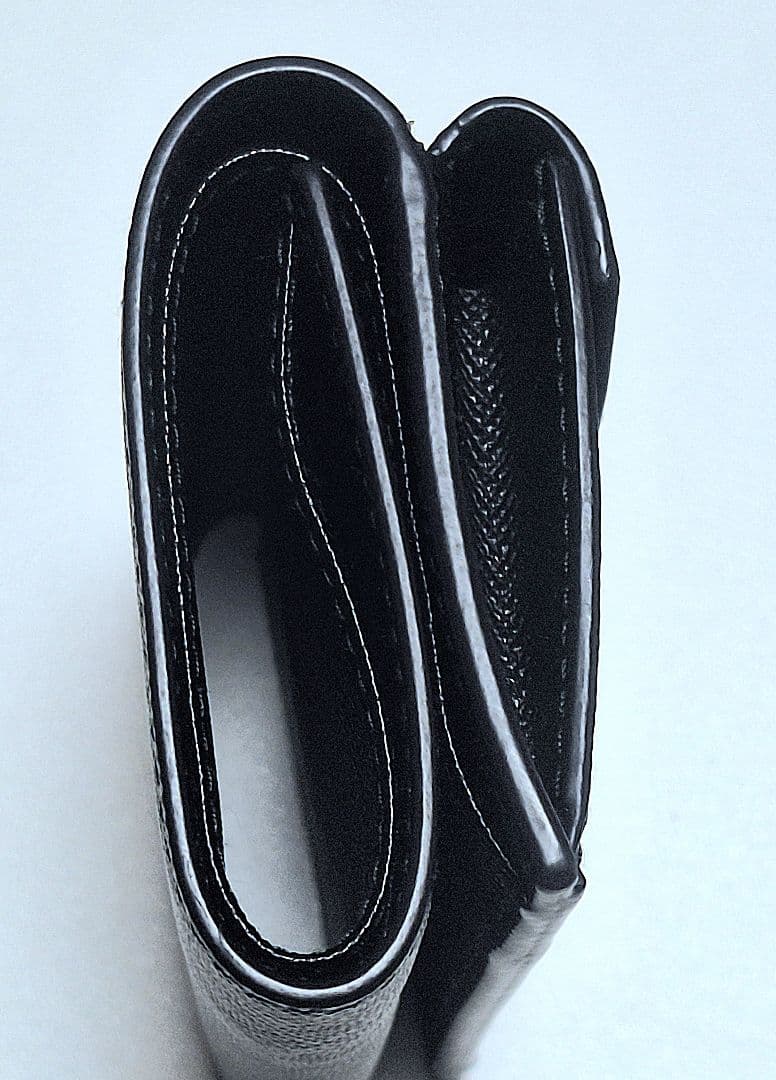 【極美品】PRADA 三つ折り財布 三角ロゴ サフィアーノ+ネックレス2点