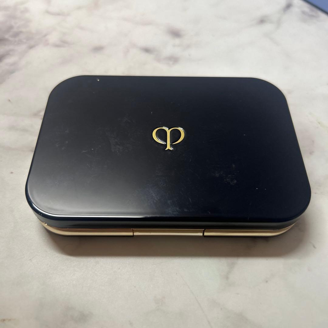 専用　clé de peau BEAUTÉ タンプードルエクラⅡオークル10