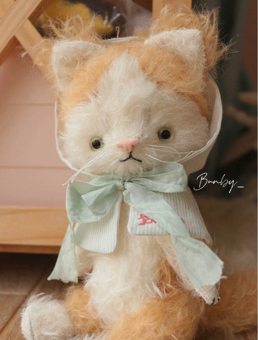 悪戯好きな仔猫ちゃん アーティストベア 海外作家様 ハンドメイド ぬいぐるみ
