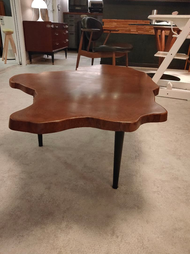 【美品】欅一枚板✕金属黒脚　無垢　木製センターテーブル ブラウン