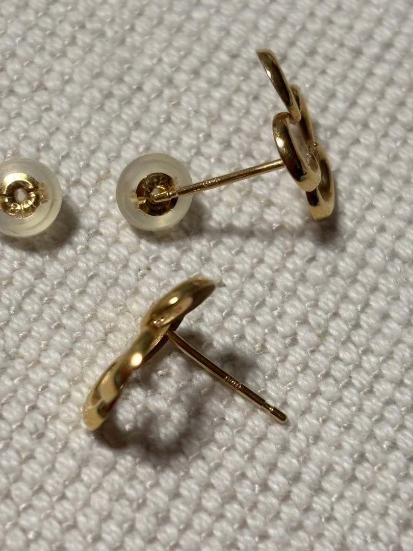 TSUTSUMI 花モチーフピアス K18ピアス