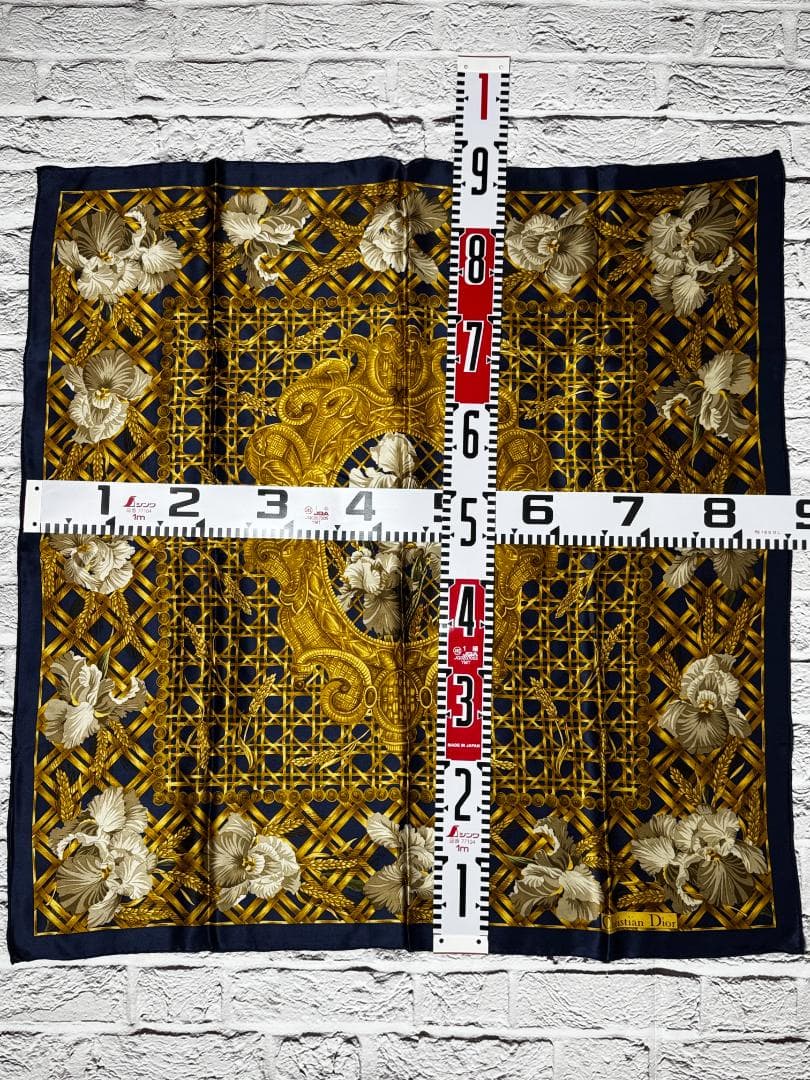 良品　Dior スカーフ　紺・黄　ｗ3325-1209-⑧-⑥