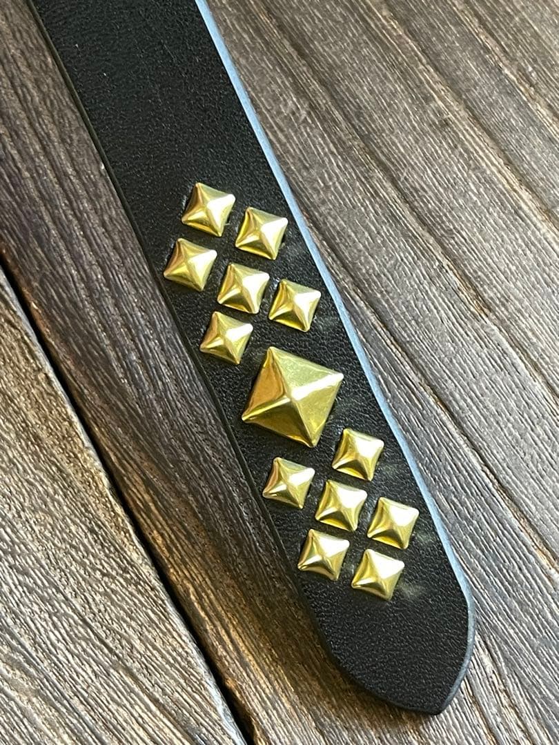 オーダー品　スタッズナローロングベルト　2.4cm真鍮　牛ヌメ　サルカンスタッズ