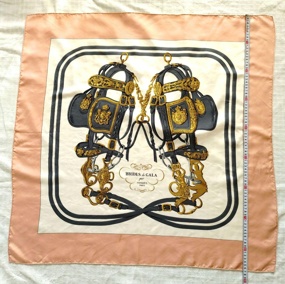 エルメス　スカーフ　 HERMÈS BRIDES de GALA　馬具デザイン