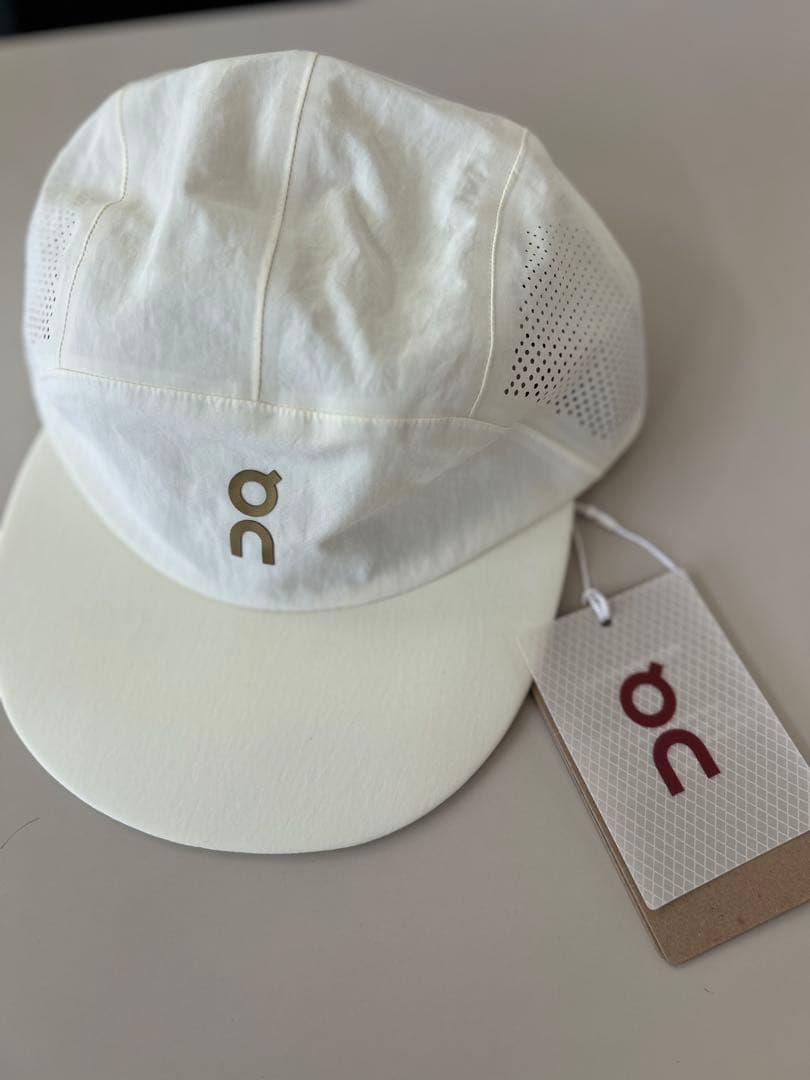 on （オン）Performance Cap 限定エディション