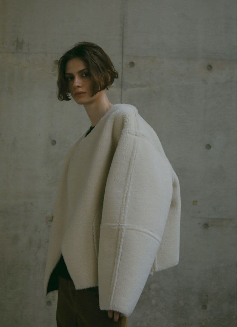 24AW リバーシブルムートンブルゾン
