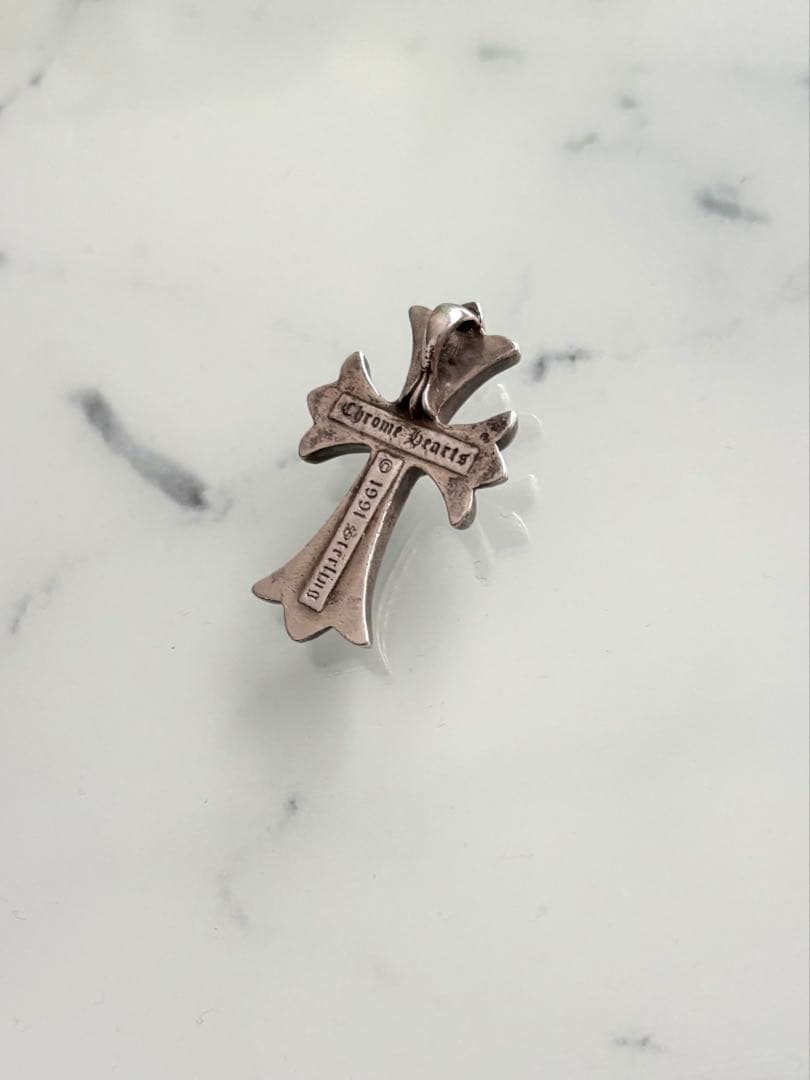 ナオ　Chrome hearts　スモールCHクロス