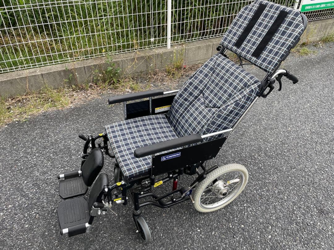 カワムラサイクル　チルトリクライニング車椅子