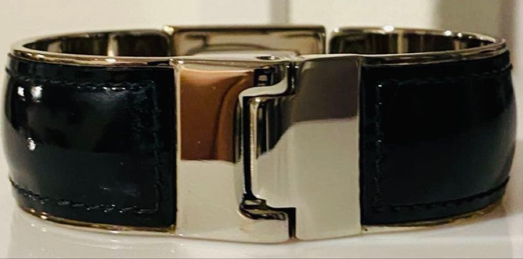 【美品】GUCCIエナメルバングル