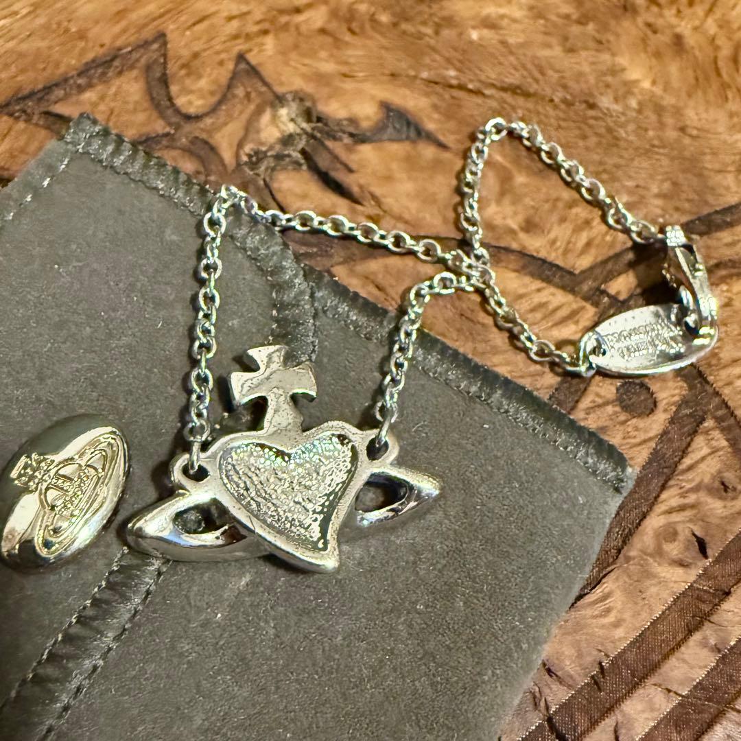 お箱類込正規品Vivienne Westwood ディアマンテハートブレスレット