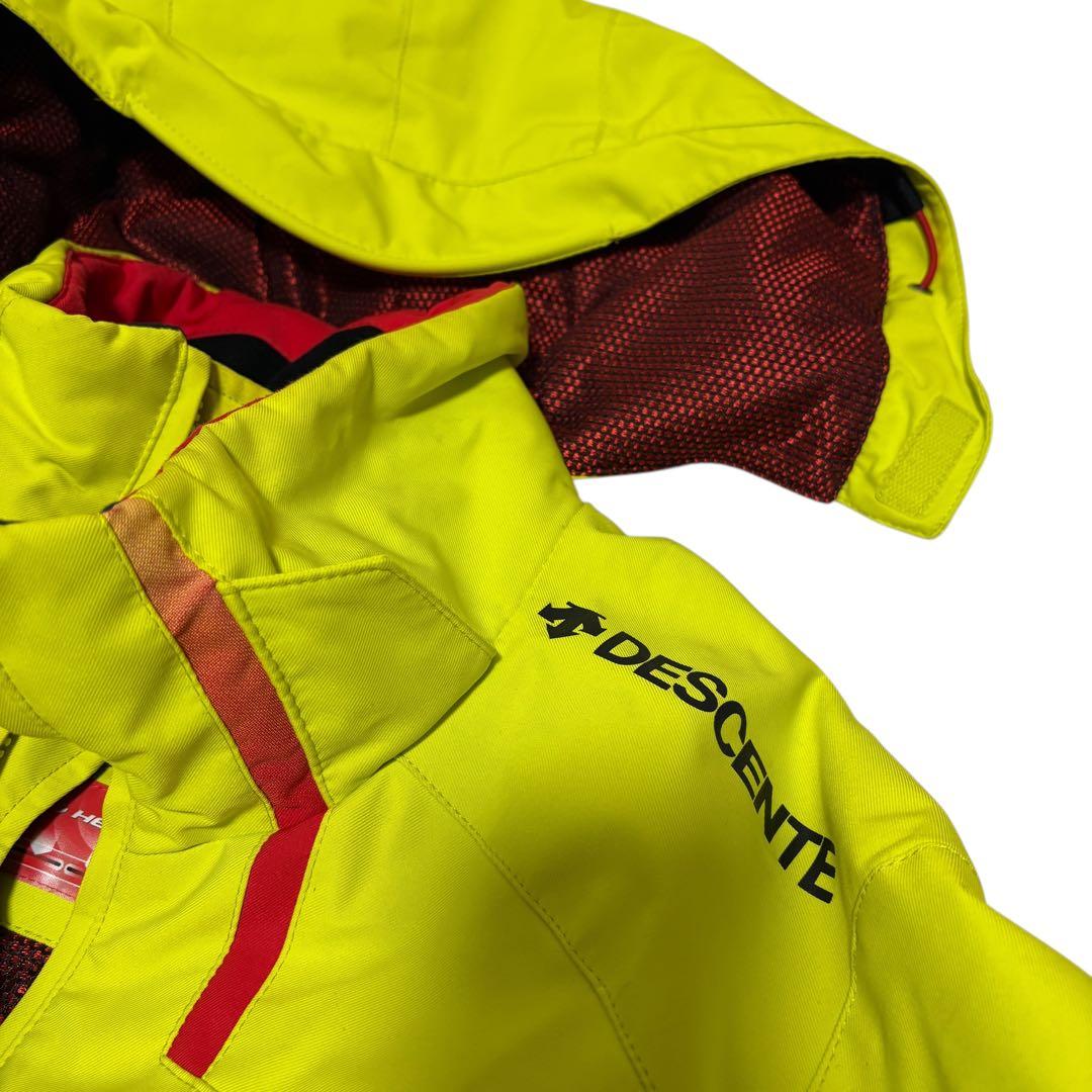 DESCENTE デサント スキーウェア スノボウェア イエロー 黄色　フード