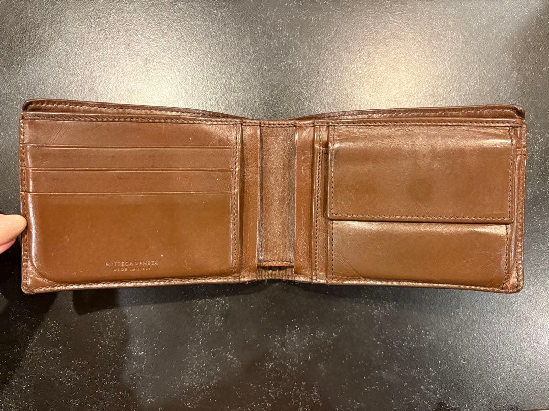 ボッテガべネタ　Bottega Veneta 二つ折り財布