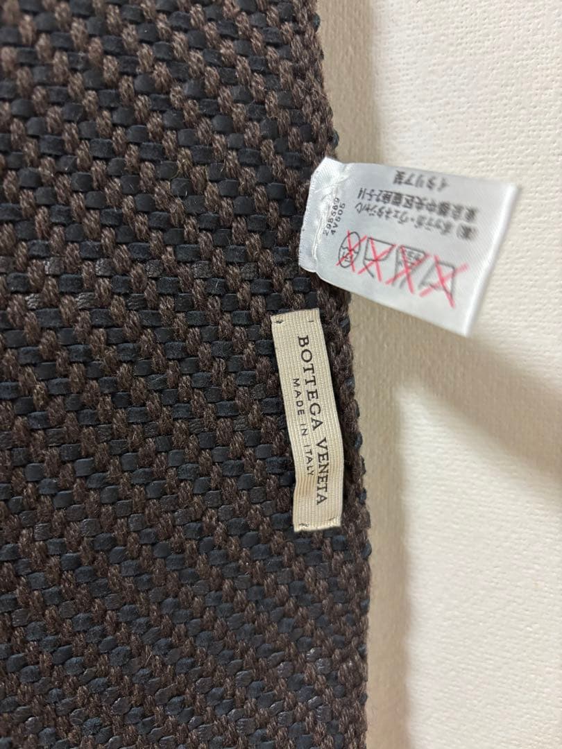 BOTTEGA VENETA イントレチャートカシミア・ラムレザーマフラー