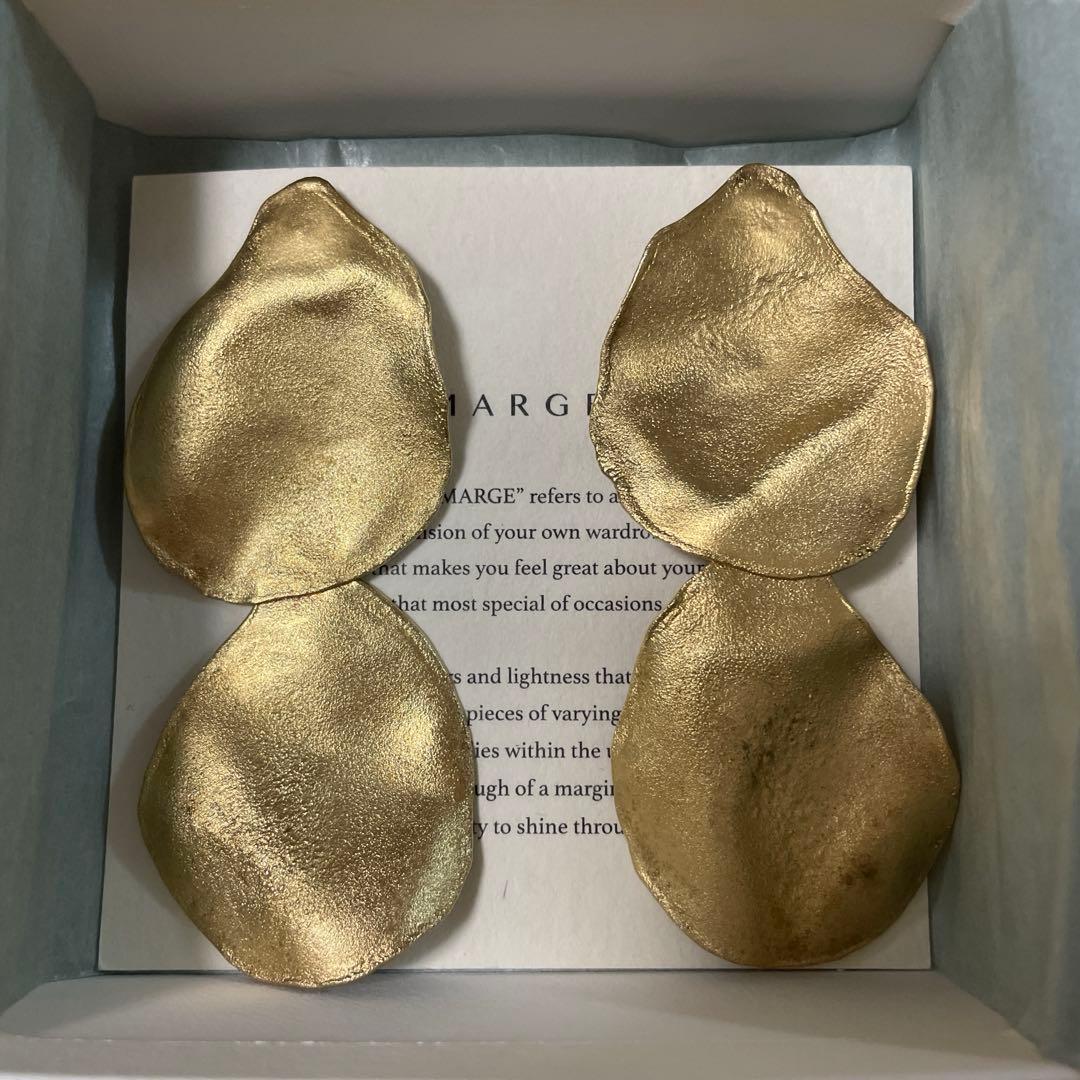 marge tokyo ピアス　gold 結婚式
