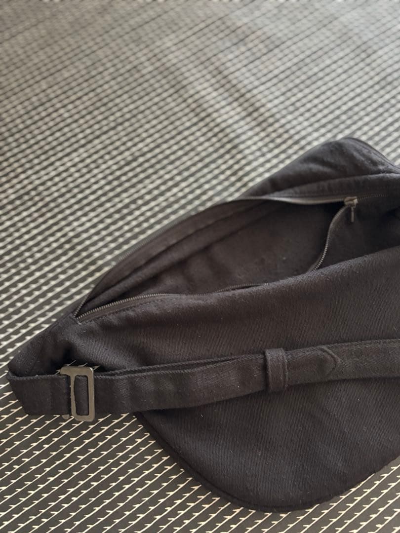 COMOLI (コモリ) シルクネップ ウエストバッグ　美品