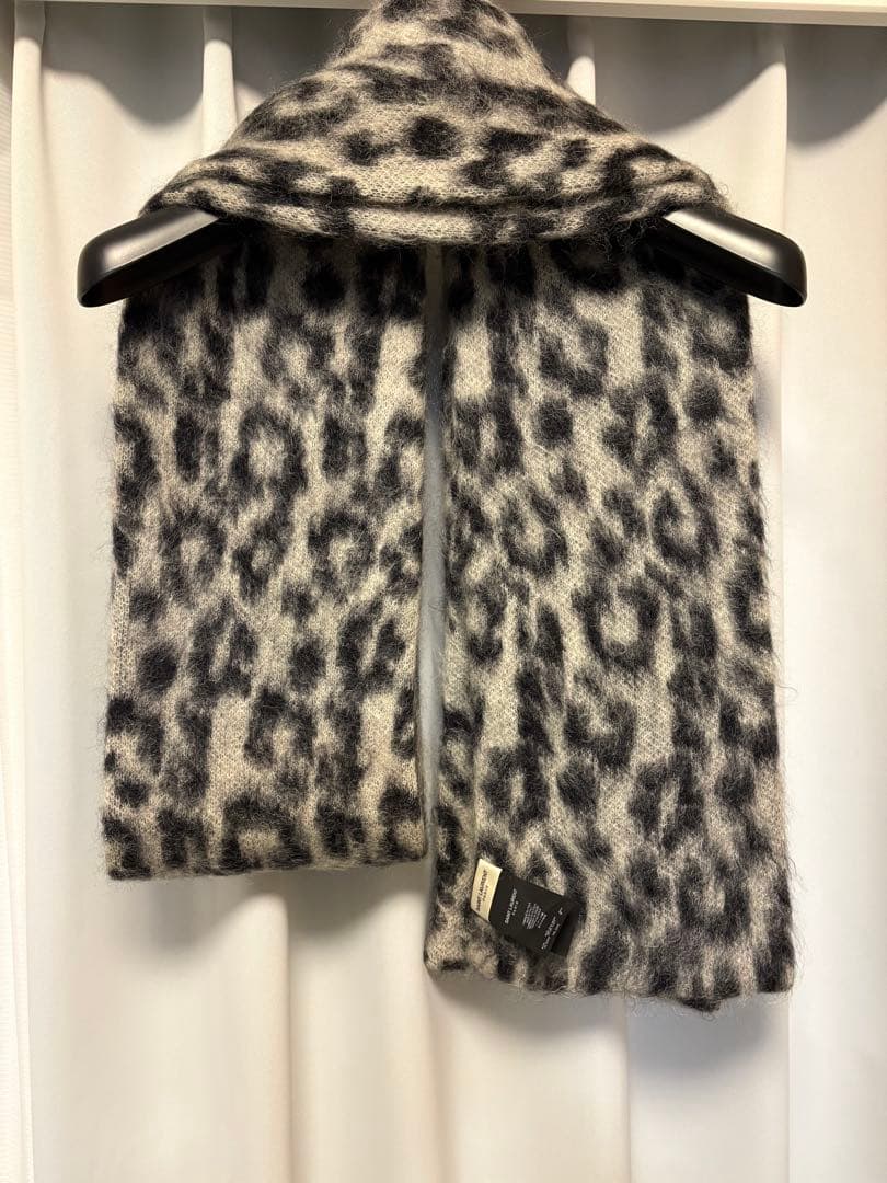 Saint Laurent サンローランパリ ベイビーキャット マフラー