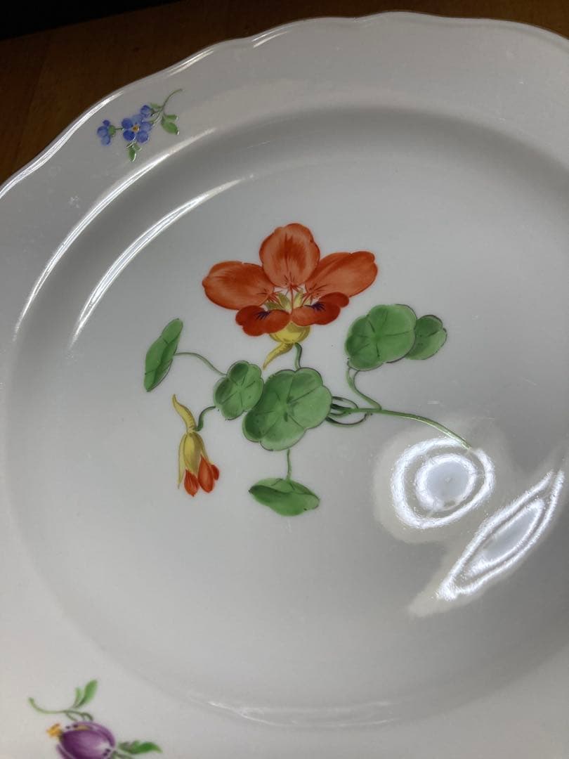 マイセン　手描き高級磁器　ベーシックフラワーシリーズ　一つ花　２枚セット