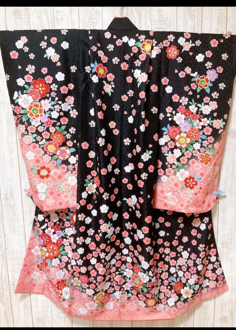 7歳用 花柄着物 黒・ピンク