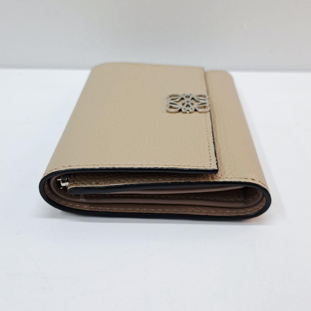 LOEWE トライフォールド 三つ折り財布 ベージュ
