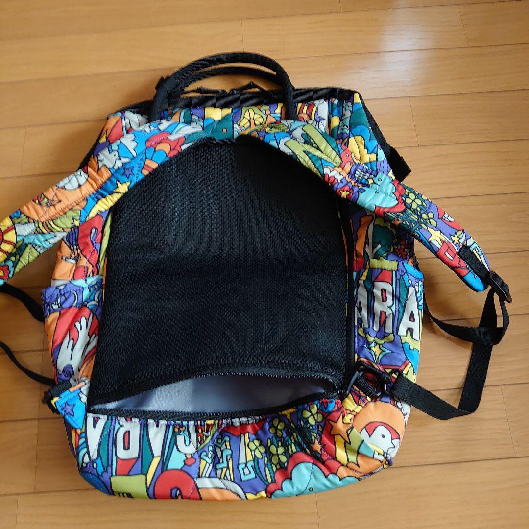 ゴースローキャラバン美品。カラフルアートリュック