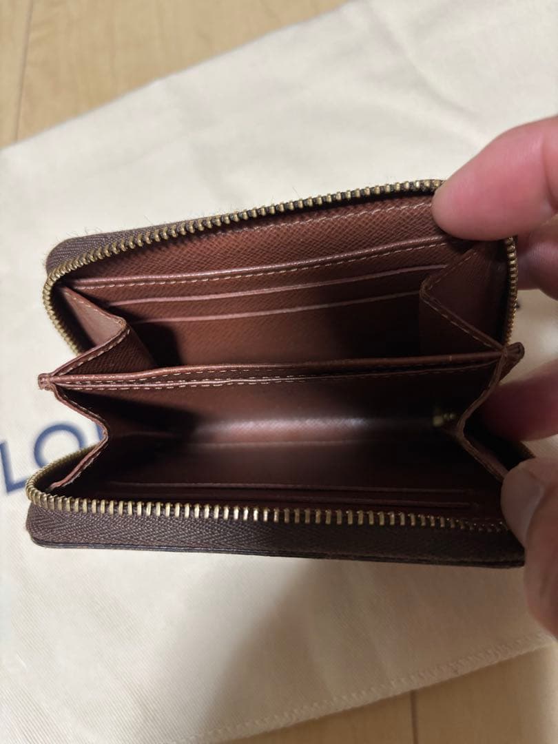 LOUIS VUITTON ルイヴィトンパース　モノグラム小銭入れ！