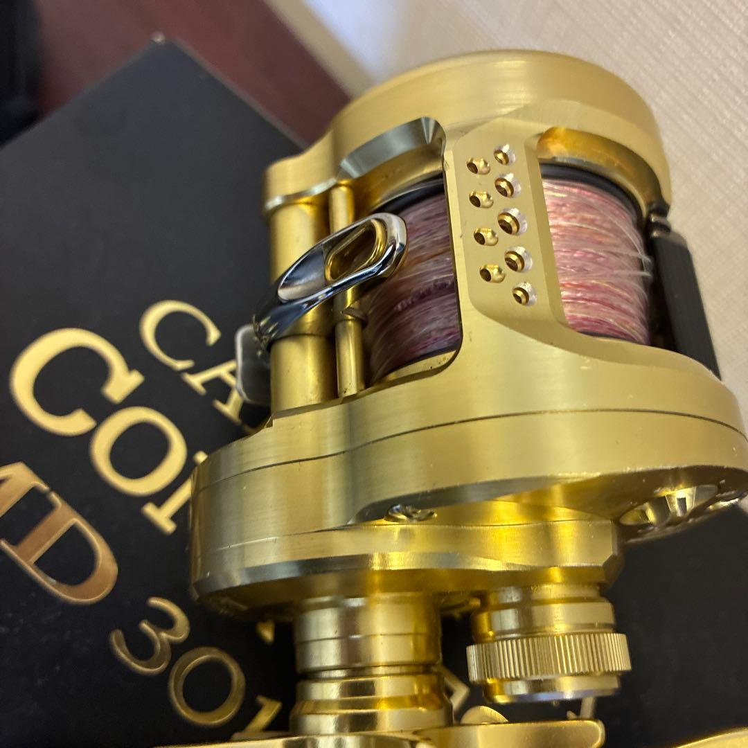 リール SHIMANO CALCUTTA CONQUEST MD 301XGLH