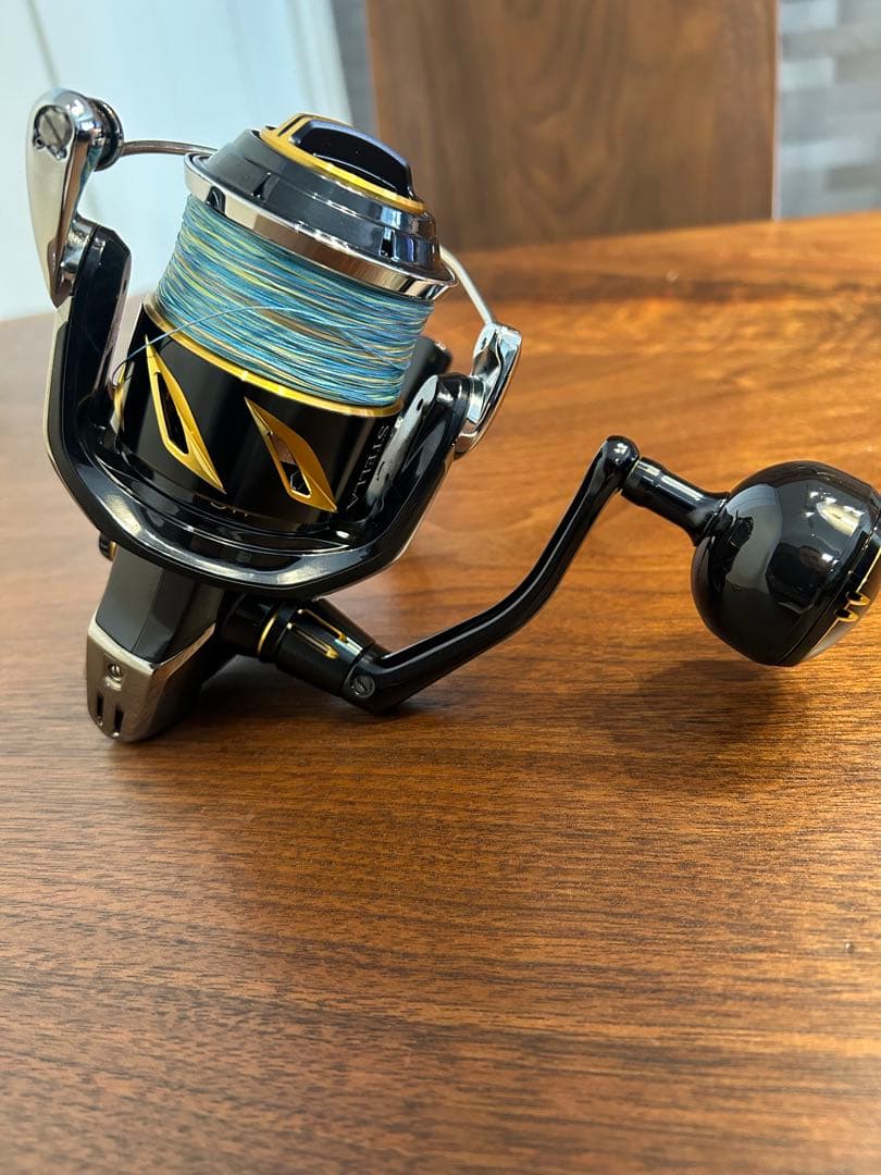ブラウンアイズ 超美品　シマノ 19 ステラＳＷ 8000ＨＧ